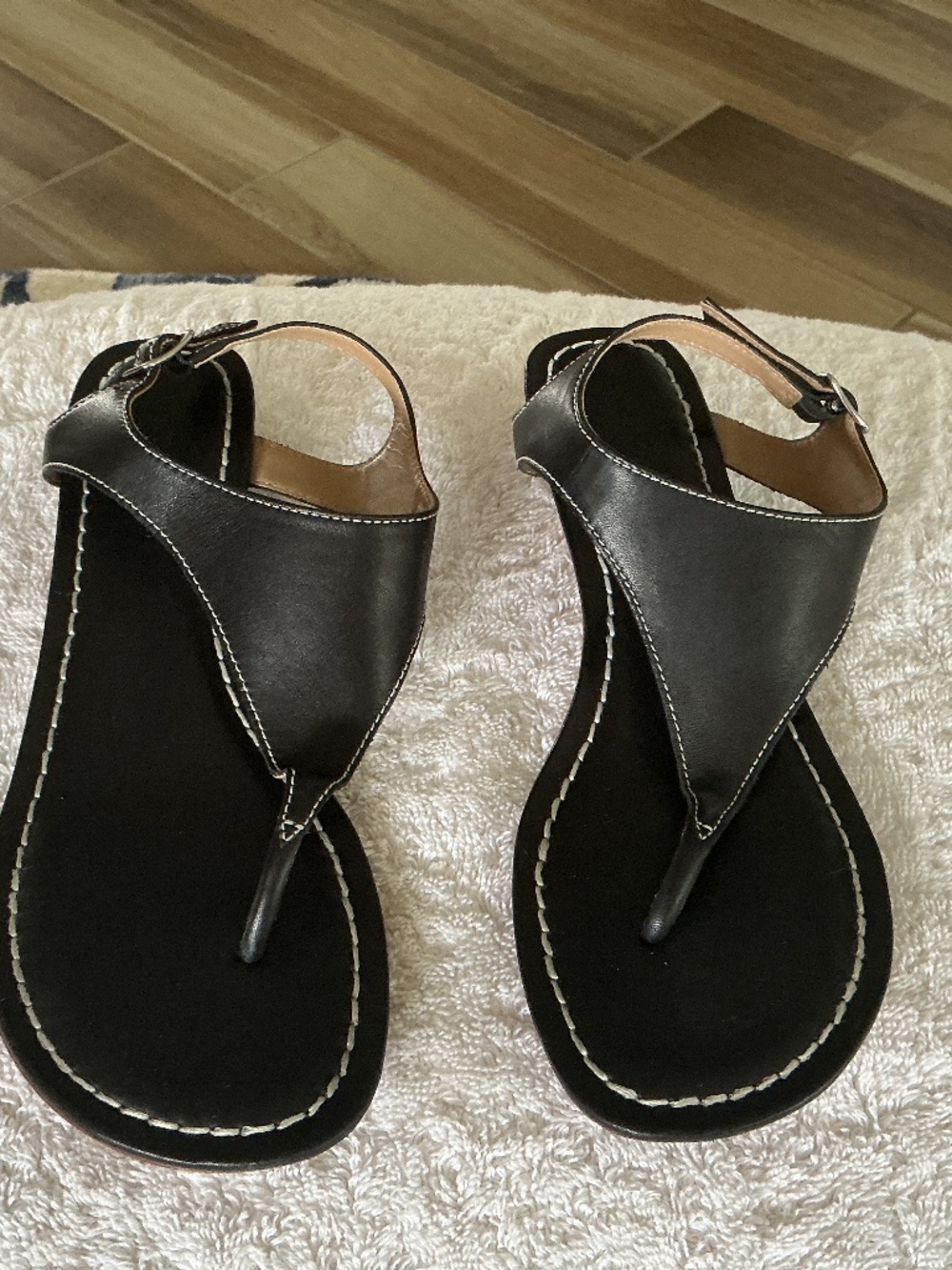 Bernardo black sandals